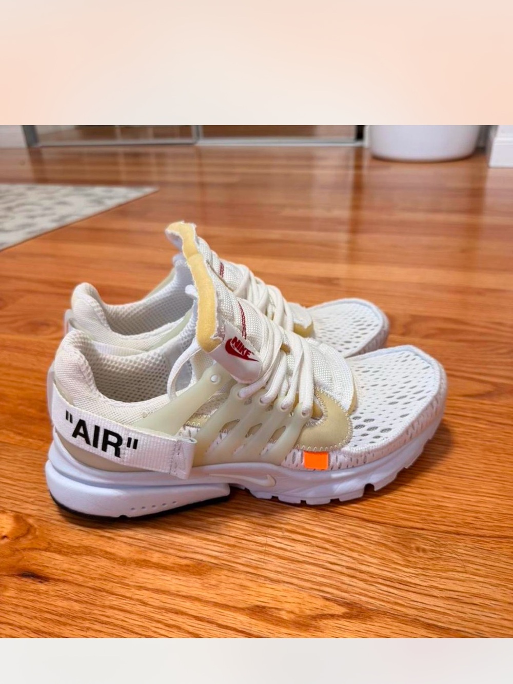 Nike off white presto sz 7 men / 8.5 woman’s